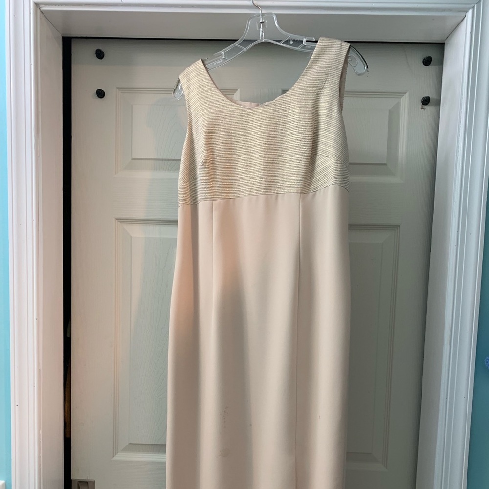 Women’s Evening Gown/Mother of the Bride or Groom